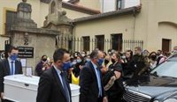Tristeza e impotencia en el funeral de Erika, la niña asesinada en Oviedo