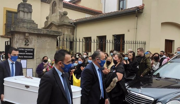 Funeral de Erika Yunga, la niña asesinada en Oviedo
