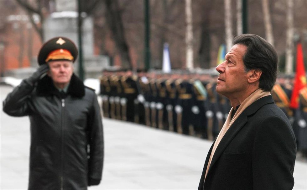 Archivo - El primer ministro de Pakistán, Imran Khan, en su última visita a Moscú.