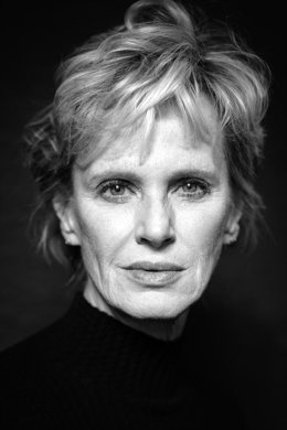 La escritora Siri Hustvedt publica 'Madres, padres y demás'