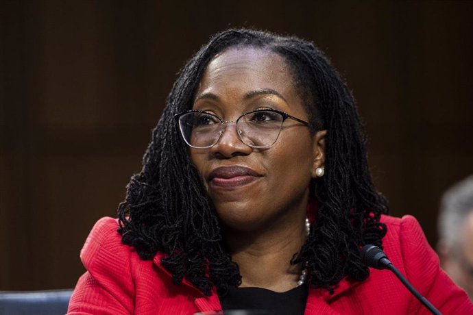 Ketanji Brown Jackson, la primera mujer negra en ocupar una plaza en el Tribunal Supremo de EEUU.