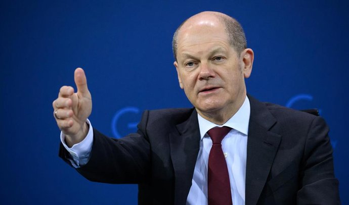 07 April 2022, Berlin: German Chancellor Olaf Scholz speaks during a press conference following consultations between the German government and the heads of state governments at the Federal Chancellery. The main topic of this special MPC was questions a