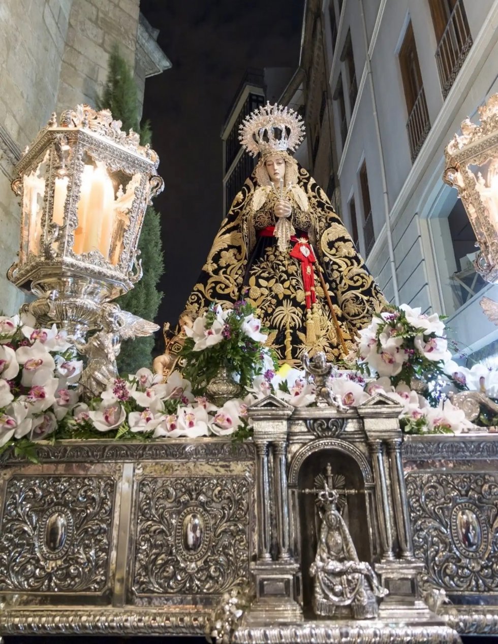 Virgen de la Soledad, en las calles de Granada, en imagen de archivo