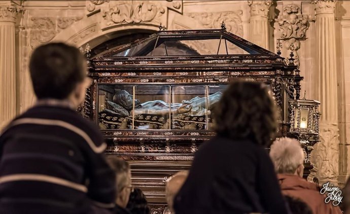Cristo Yacente en la catedral de La Redonda de Logroño