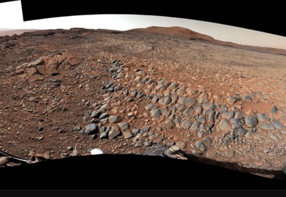 Aspecto de las rocas afiladas que han alterado la ruta de Curiosity