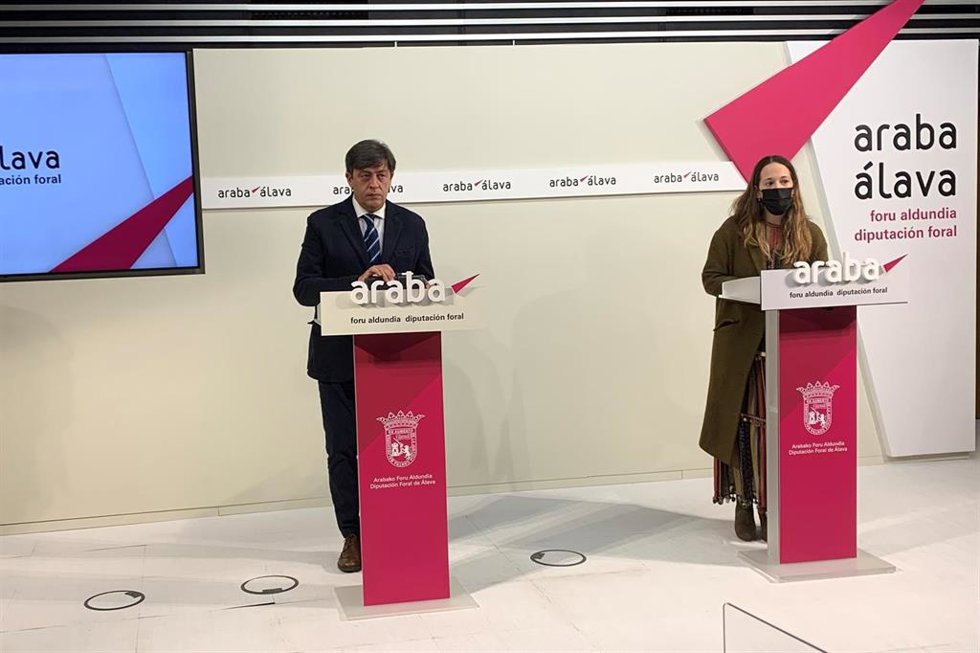Diputación de Álava adelanta las ayudas al sector del transporte que podrían beneficiar a 1.100 autónomos y empresas