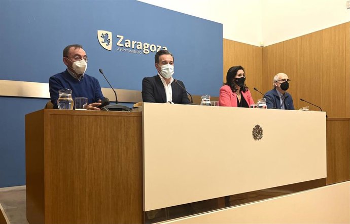 Presentación del proyecto del nuevo centro de mayores del distrito Universidad, en la sala de prensa del Ayuntamiento.