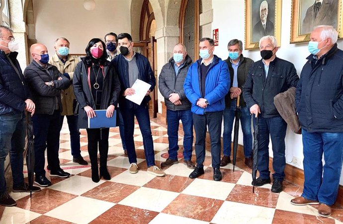 El Grupo Provincial del PP de Lugo presenta la sentencia que anula la entrada de la Diputación de Lugo en el accionariado de Tragsa y la contratación del servicio de mantenimiento de las zonas verdes