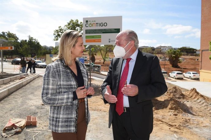 Viista a las obras de la avenida de Los Panaderos