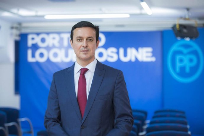 El presidente del PP de Almería, Javier Aureliano García