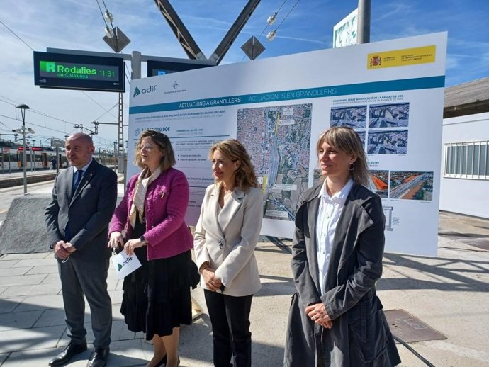 Momento de la visita de la ministra de Transportes, Movilidad y Agenda Urbana, Raquel Sánchez, a Granollers (Barcelona)