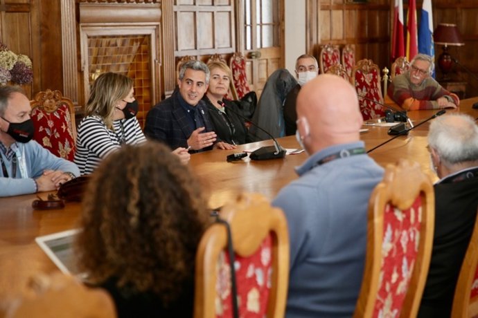 Reunión del Comité Científico del Parque Geológico Costa Quebrada.