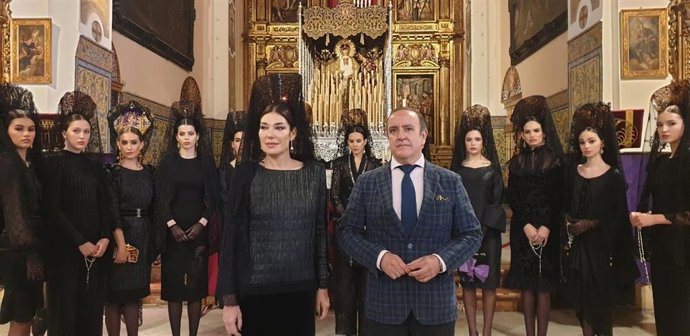 El delegado de Economía, Comercio y Turismo, Francisco Páez, ha respaldado la iniciativa 'Sí Mantilla'.