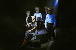 Imatge de l'espectacle 'Shock 2 (La tormenta y la guerra)'  