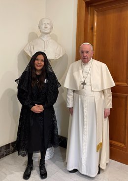 With This Light Executive Producer, Jessica Sarowitz With His Holiness, Pope Francis