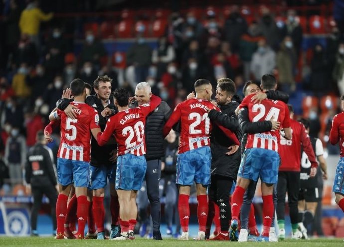 El Lugo vence al Cartagena en el Anxo Carro