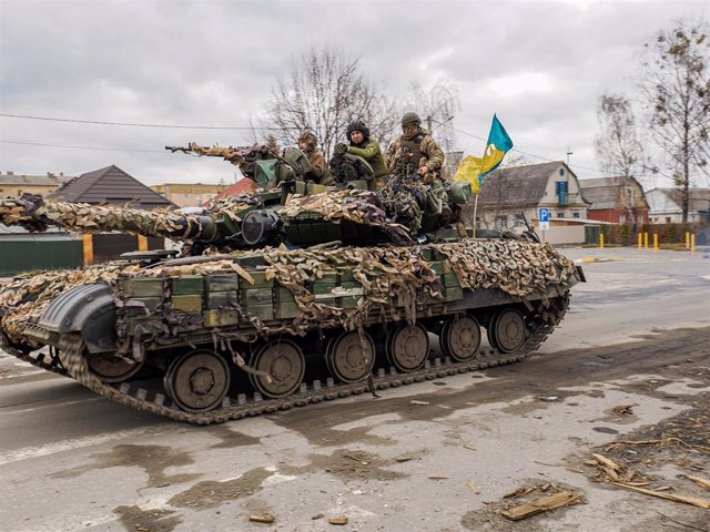 Tanque de las Fuerzas Armadas ucranianas en Góstomel