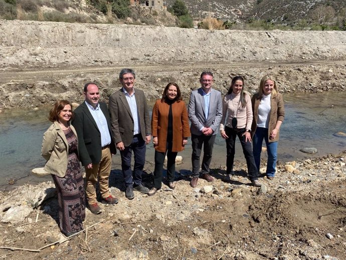 Visita de la consejera de Agricultura, Ganadería, Pesca y Desarrollo Sostenible, Carmen Crespo, al río Adra
