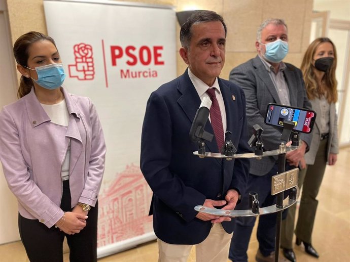 Serrano en el Comité Municipal del PSOE de Murcia