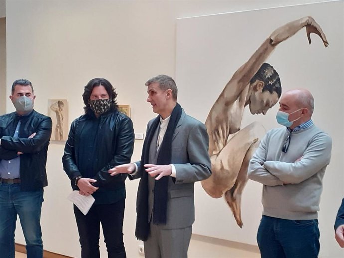 La Oficina de Turismo y la Biblioteca de Alcañiz acogen sendas muestras de carteles de Semana Santa.