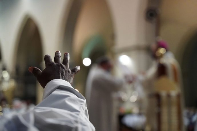 El obispo de Teruel y Albarracín anima a los sacerdotes a participar en  la Misa Crismal.