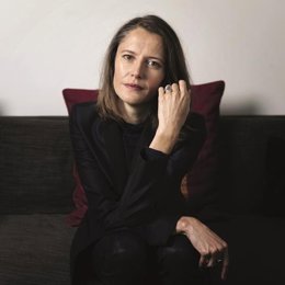 La escritora francesa Céline Curiol