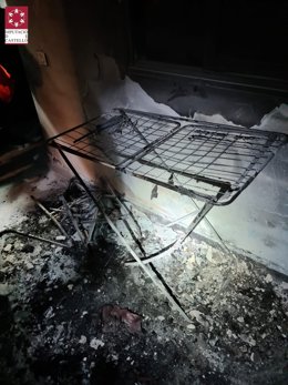 Tendedero afectado por las llamas en el incendio de una vivienda en Peñíscola