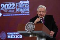 López Obrador celebra el resultado de la consulta sobre su mandato y dice que no necesita que sea vinculante