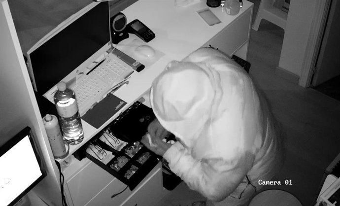 La Policía Nacional detiene al presunto autor de siete robos en establecimientos de Toledo