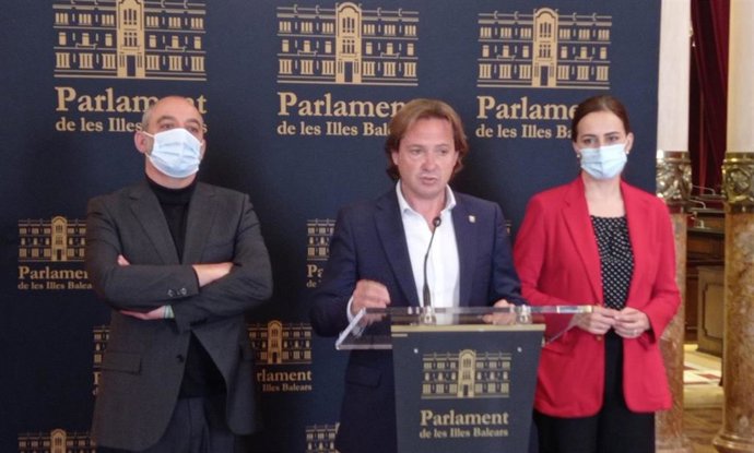 El portavoz de Vox en el Parlament, Jorge Campos.