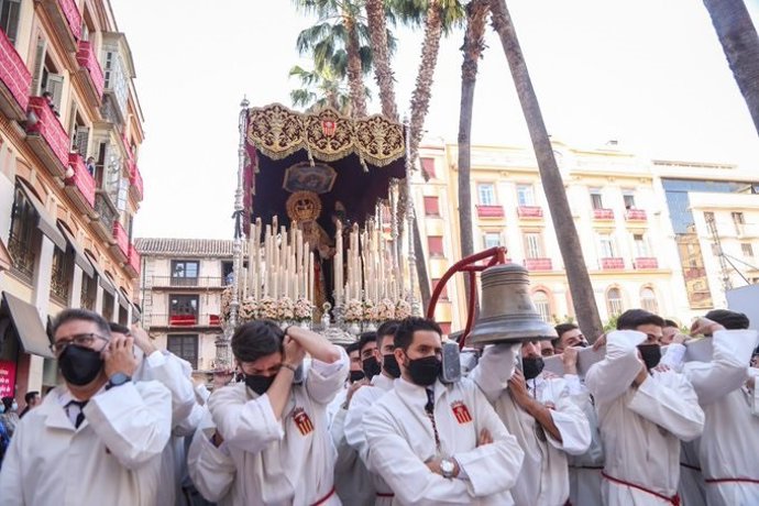 Imágenes de La Humildad por la Tribuna Oficial de Málaga en Domingo de Ramos