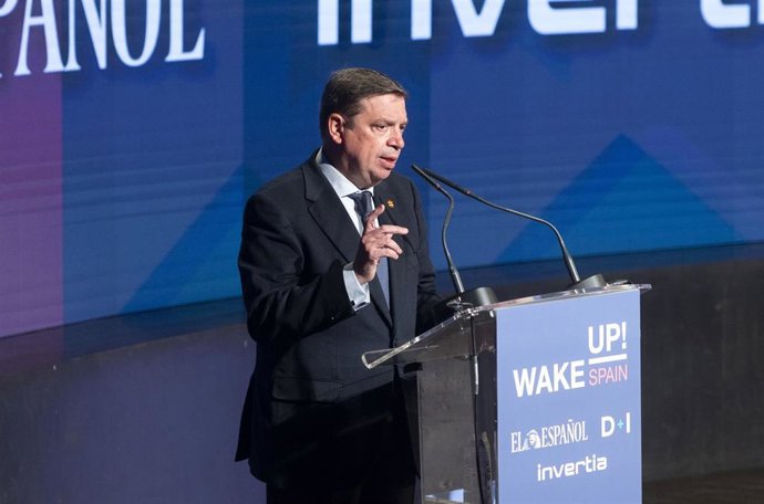 El ministro de Agricultura, Pesca y Alimentación, Luis Planas, interviene en la segunda edición del foro económico español Wake Up, Spain!, Aprendizaje, crecimiento y sostenibilidad en la Europa solidaria, en la Casa de América, a 6 de abril de 2022, 
