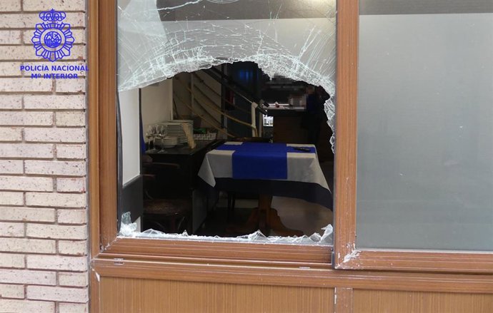 Cristal del bar fracturado