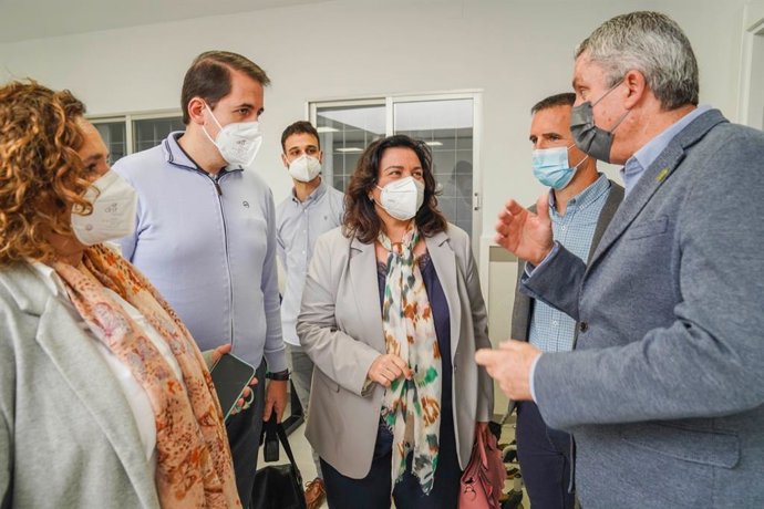 Matilde Díaz visita el centro de salud de Purchena (Almería)
