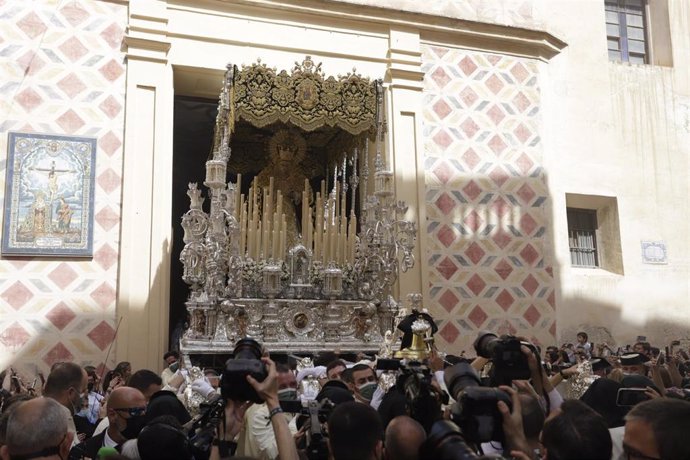 Salida de la Hermandad de Lágrimas y Favores ,en la Semana Santa del 2022 en Domingo de Ramos a 10 de abril del 2022 en Málaga (Andalucía, España)