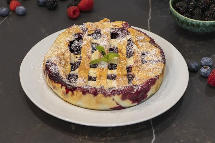 Una de las recetas de la campaña de Interfresa, la tarta de arándanos.