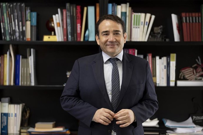 Archivo - El director del IVF, Manuel Illueca