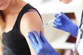 Foto: La OMS confirma que la vacuna de una dosis contra el VPH ofrece una protección sólida contra el cáncer de cuello uterino
