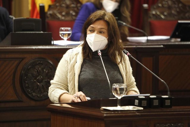 Archivo - La consellera de Presidencia en el Parlament balear, Mercedes Garrido. Archivo