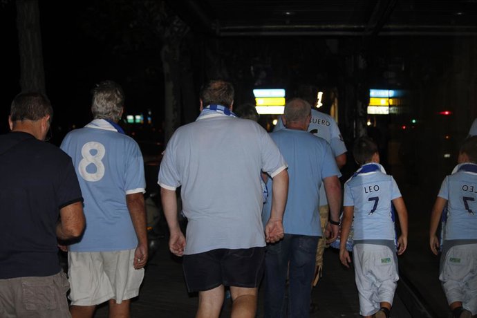 Archivo - Aficionados Real Madrid - Manchester City