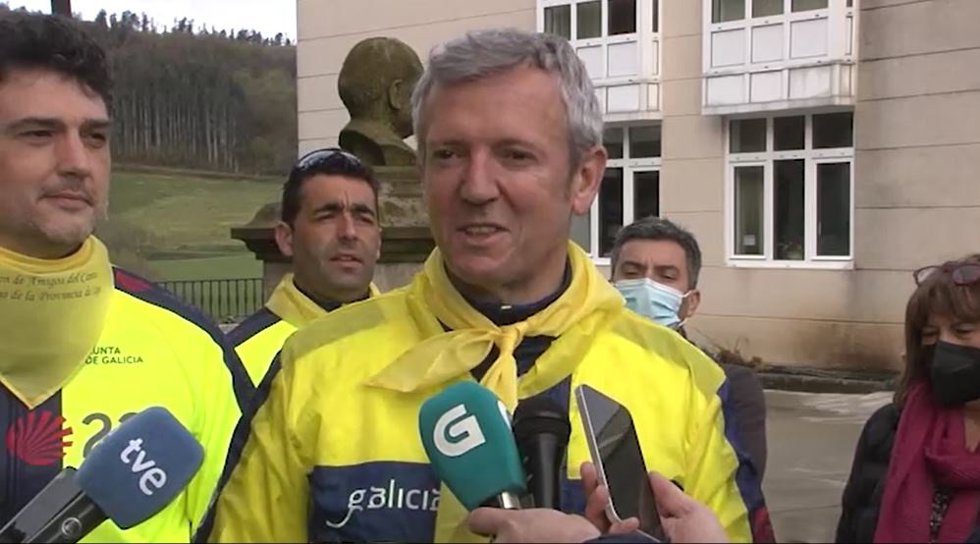 El vicepresidente primero, Alfonso Rueda, realiza la etapa del Camino Primitivo entre Baleira y Lugo