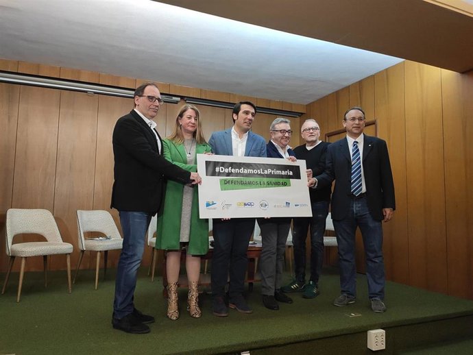 Presentación del Foro de Atención Primaria de Asturias de la campaña 'Defendamos la Primaria, defendamos la sanidad".