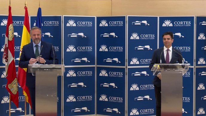 Carlos Pollán (izquierda) junto a Juan Zapatero (derecha).