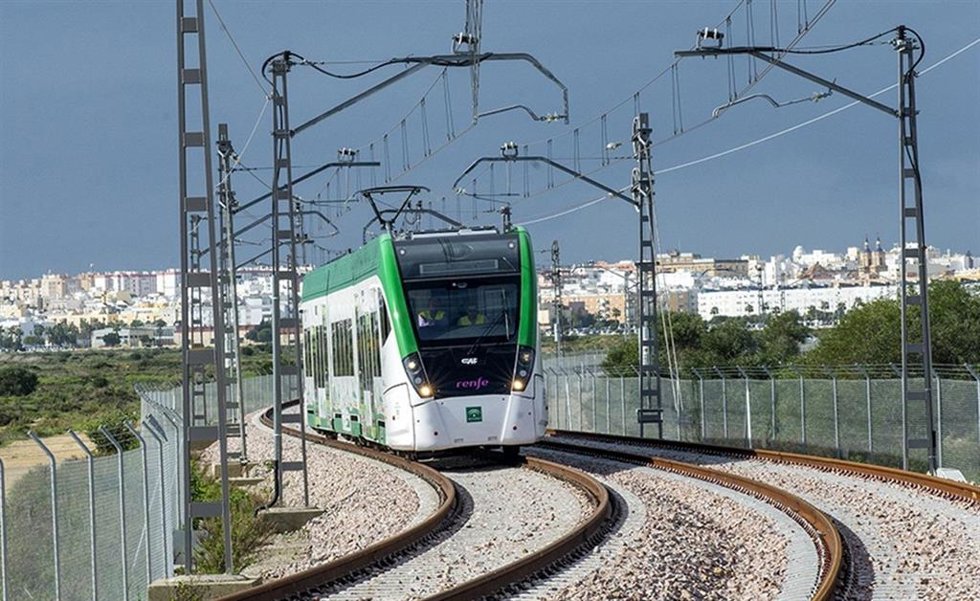 Parada del Tranvía de la Bahía de Cádiz en el Polígono Tres Caminos de Puerto Real