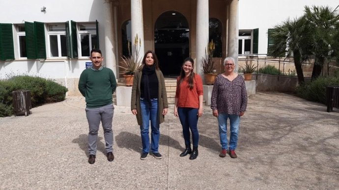 El Consell de Mallorca se reúne con Terranostra para presentar el proyecto 'Cierra el círculo'.