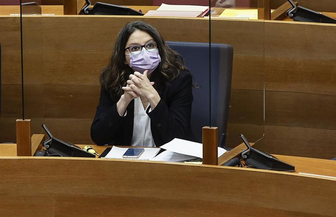 Archivo - La vicepresidenta y consellera de Igualdad y Políticas Inclusivas, Mónica Oltra, en imagen de archivo