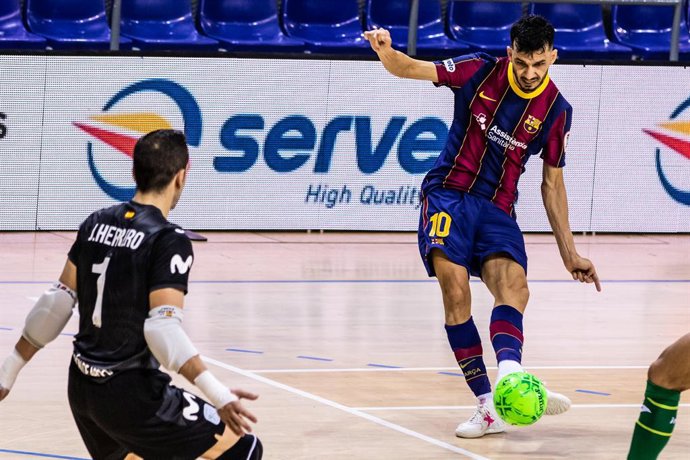 Archivo - Leandro Rodrigues "Esquerdinha" of Fc Barcelona during the LNFS match between  Fc Barcelona and Inter FS. Movistar at Palau Blaugrana on October 21, 2020 in Barcelona, Spain.
