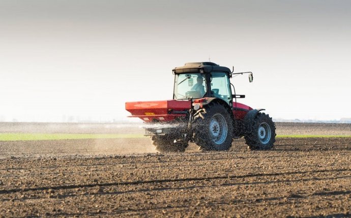 Archivo - Imatge de recurs d'un tractor  