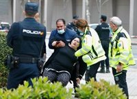 Policía investiga la quema de furgonetas propiedad de la familia de los detenidos por el crimen de Las Rosas