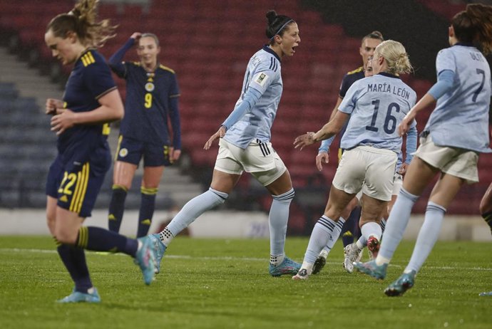 Jennifer Hermoso celebra el 0-1 en el Escocia-España de clasificación para el Mundial de 2023